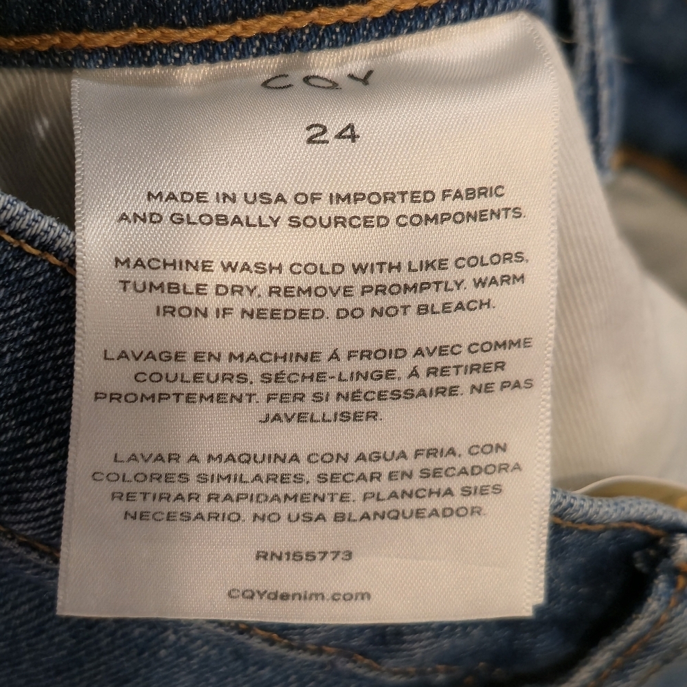 CQY Candid Straight Leg denim In Thoughtful. Sz 24. 90's Style NWT - Picture 6 of 8
